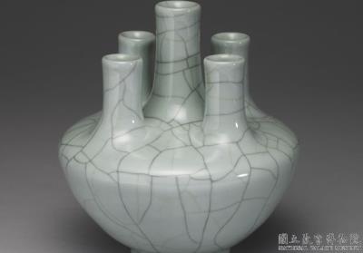 图片[2]-Flower holder with five-neck body in green glaze, Qing dynasty, Qianlong reign (1736-1795)-China Archive